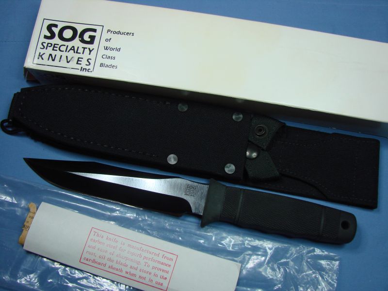 sog-nite-tech-everything-whats-in-box-70chevelless_bladeforums