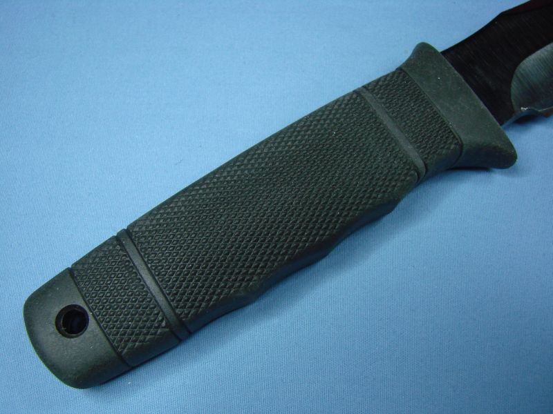 sog-nite-tech-kraton-rubber-handle-right-70chevelless_bladeforums